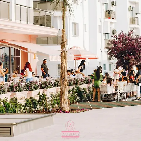 Caesar Luxury 1 Bedroom On The Ground Floor Appartement *
