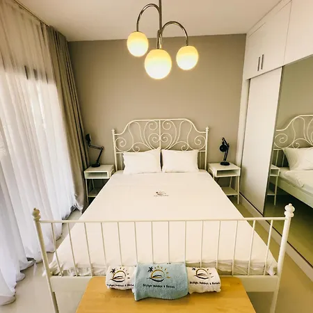 Caesar Luxury 1 Bedroom On The Ground Floor Apartment *