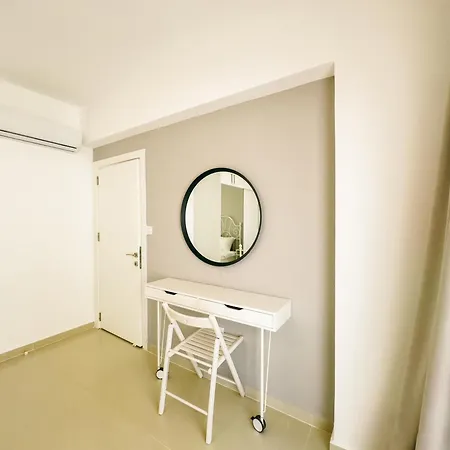 Caesar Luxury 1 Bedroom On The Ground Floor *