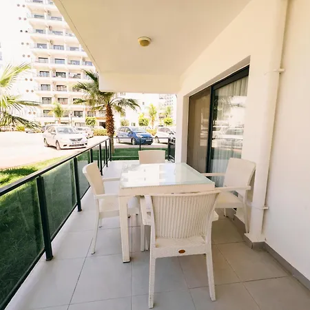 Lägenhet Caesar Luxury 1 Bedroom On The Ground Floor